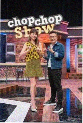运营时间线配图，展示档案抽屉标签与年度刻度